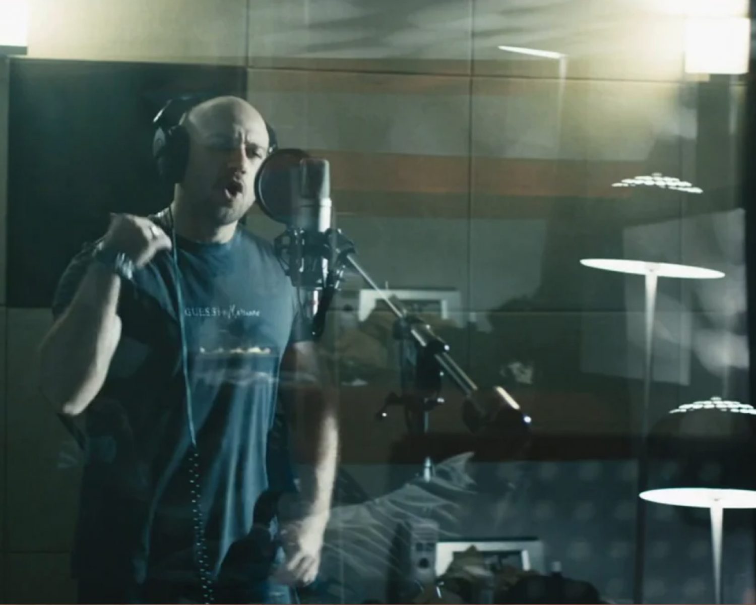 Ahmed Mekky / El 7asah Elsab3a Music Video